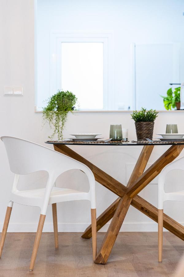 Twins Nest Malaga Apartment Exterior photo