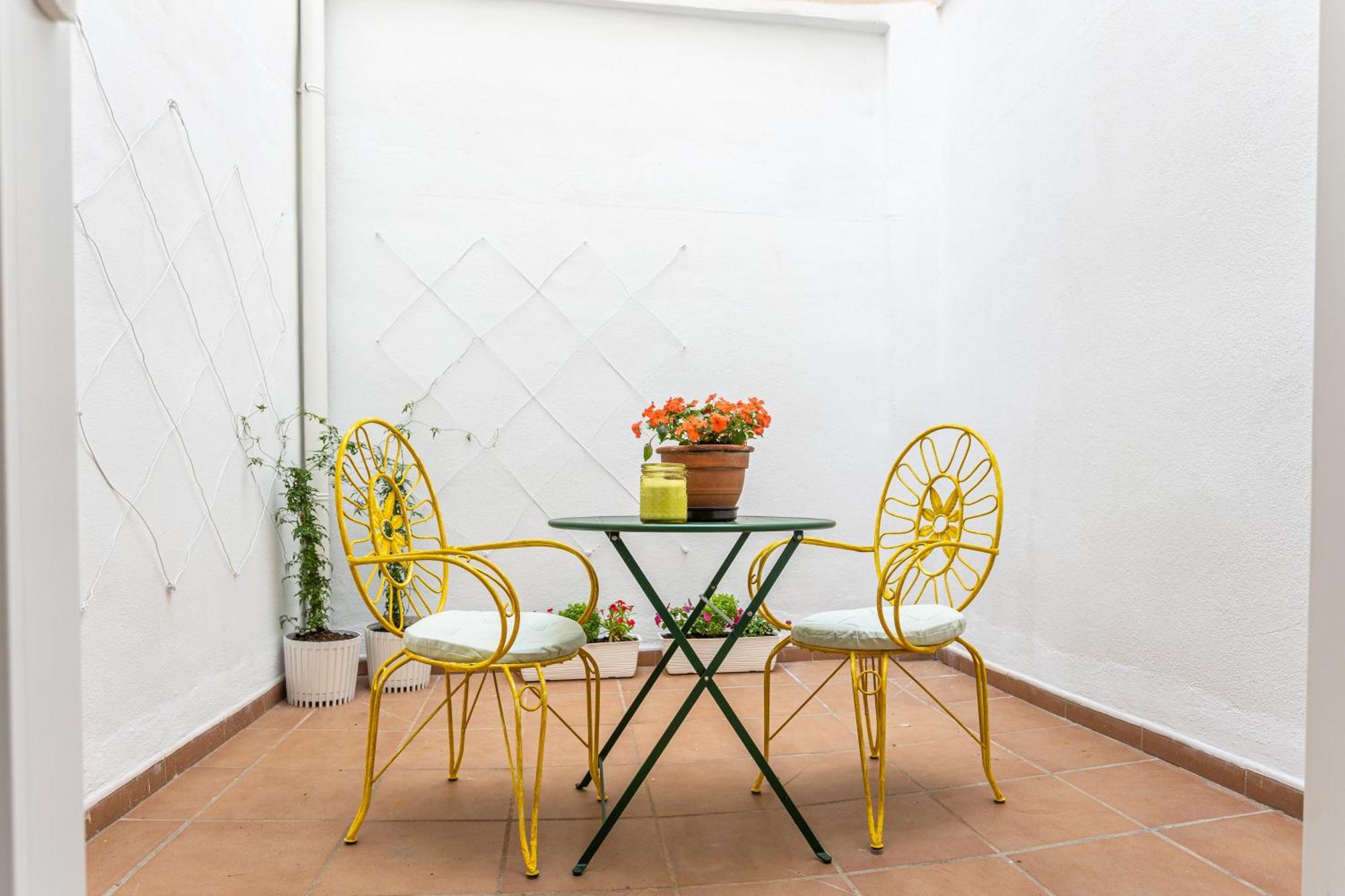 Twins Nest Malaga Apartment Exterior photo